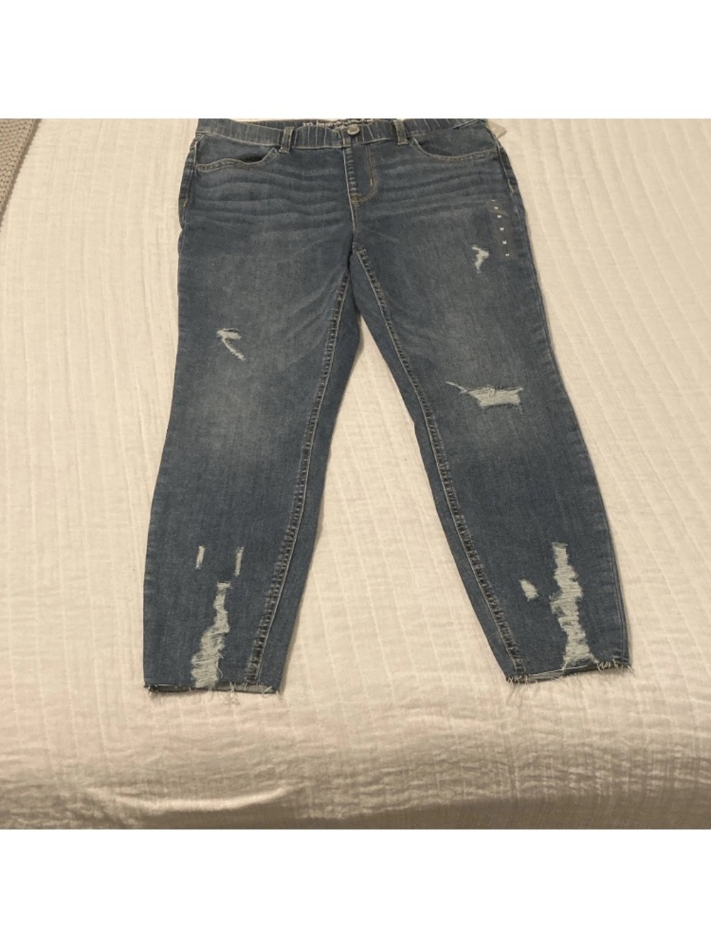 Maurices Distressed Cropped Jeans - Medium Blue